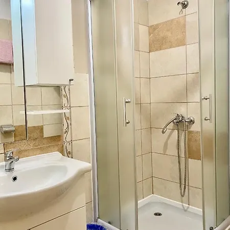 krevet i doručak Arbium Classic 4*