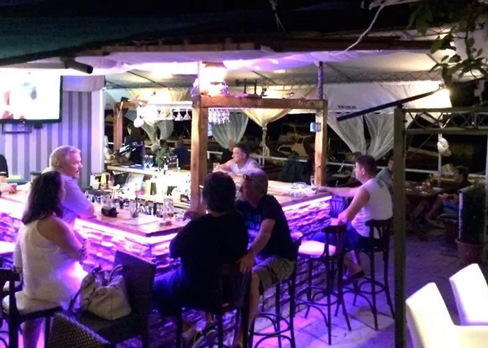 Arbium Classic ベッド・アンド・ブレックファスト 4*