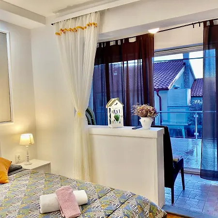 לינה וארוחת בוקר Arbium Classic Barbat na Rabu