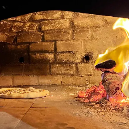 Arbium Classic לינה וארוחת בוקר 4*