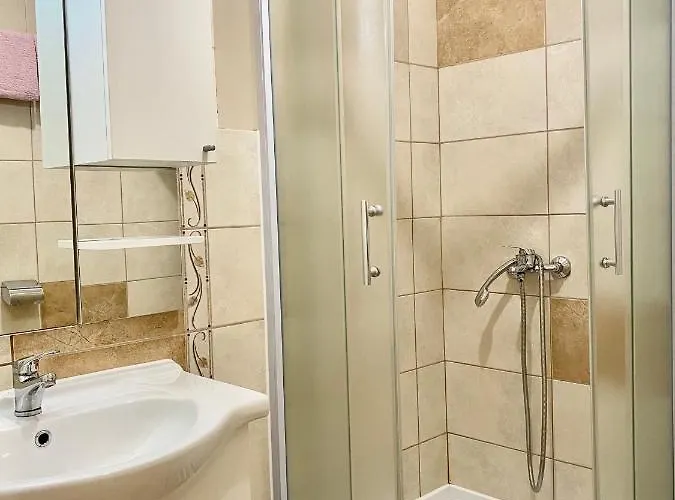 krevet i doručak Arbium Classic 4*