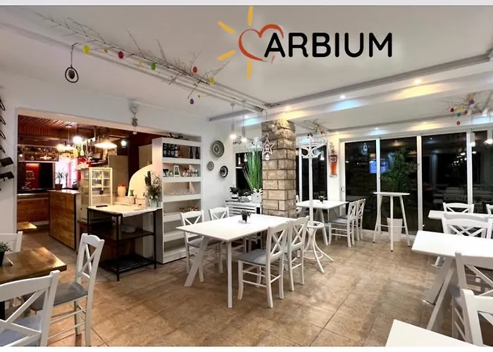 Arbium Classic krevet i doručak 4*